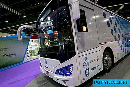في دولة الإمارات العربية المتحدة قدمت الحافلة الكهربائية الخاصة بهم