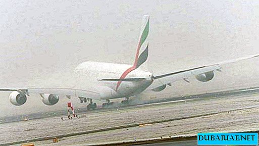 Yli 100 lentoa UAE: hen viivästyi sumun takia