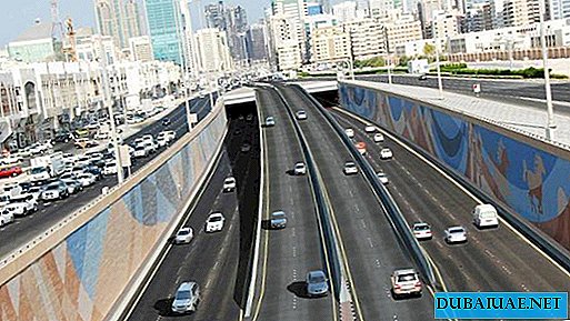 Abu Dhabin tärkein liikennetunneli suljettu 4 päiväksi