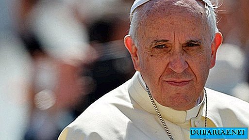 Mehr als tausend Busse werden Katholiken ausliefern, um sich mit dem Papst in Abu Dhabi zu treffen