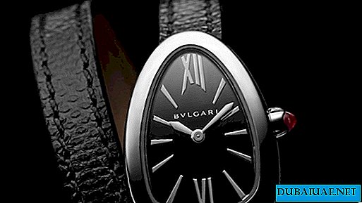 Bulgari menawarkan tampilan baru pada jam tangan Serpenti yang ikonik