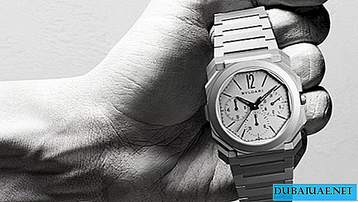 In una prestigiosa mostra di orologi, Bvlgari ha attirato l'attenzione sulla sua collezione aggiornata