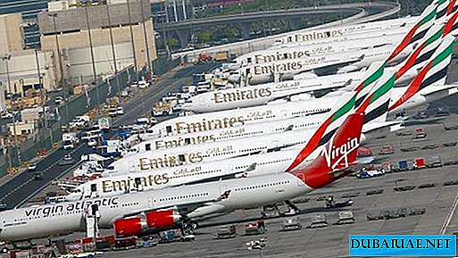 Az Emirates felkéri a dubai utasokat, hogy előre érkezzenek a repülőtérre a hétvégén