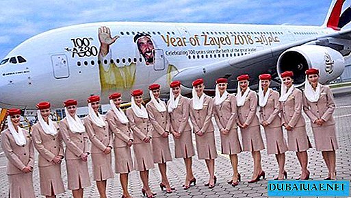 Emirates Airlines feiert das Gründungsjahr der VAE