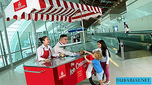 Emirates distributes free ice cream at Dubai Airport