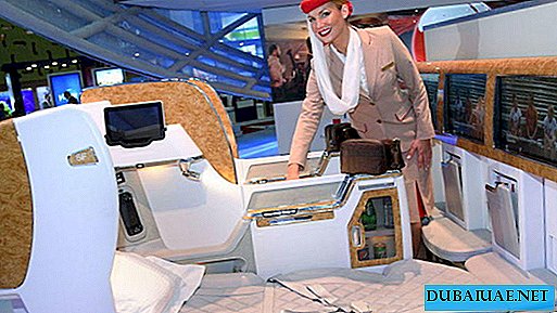 De business class Emirates van de VAE introduceert nieuwe accessoires van luxemerken