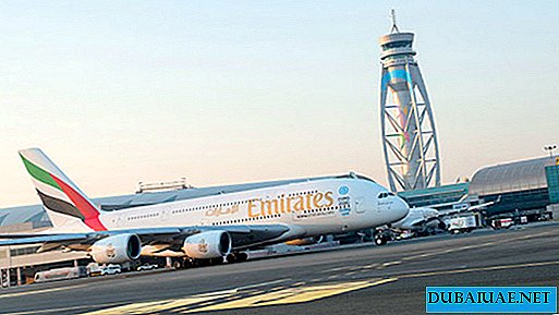 Emirates aus den Vereinigten Arabischen Emiraten storniert im Frühjahr ein Viertel seiner Flüge
