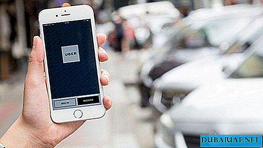 Cestujúci z Emirátov ponúkli bezplatnú jazdu taxíkom Uber v Dubaji
