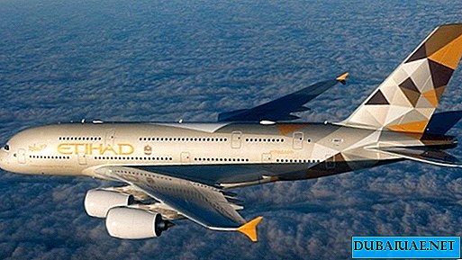 O altă companie aeriană din Emiratele Arabe Unite organizează biletele