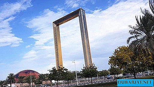 Moldura gigante reconhecida como a principal atração de Dubai