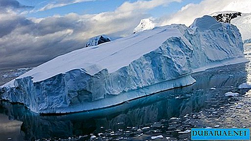 Icebergs dari Antartika akan dihantar ke pantai UAE