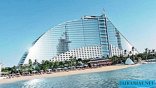 The iconic beach hotel prepares to open in Dubai after renovation