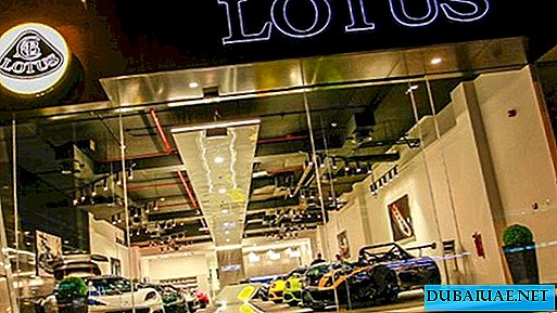 Lotus-autoja myytiin jälleen Dubaissa