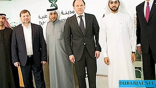 El ministro ruso de Asuntos del Cáucaso del Norte visita el grupo médico de Dubai