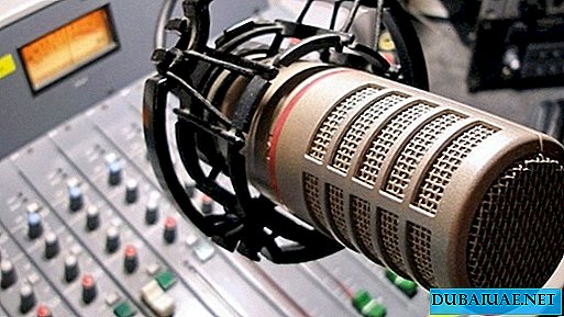 Can I listen to the radio in Russian in the United Arab Emirates?