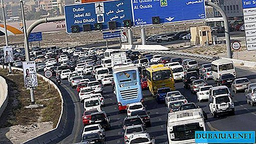 Hoje são esperados engarrafamentos graves nas estradas de Dubai