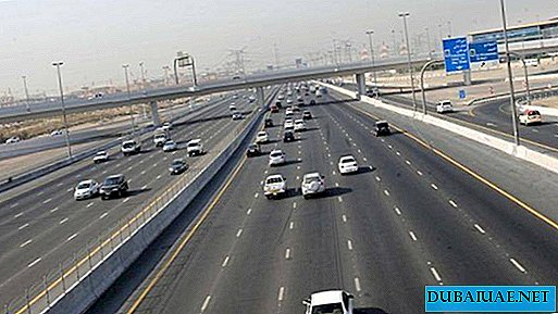Velocidad reducida en dos carreteras principales de Dubai
