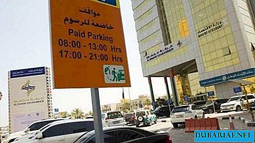 Dubain parkkipaikka on ilmainen tällä viikolla