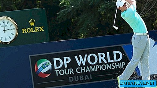 Dubajas turnīrā ir golfa balvas
