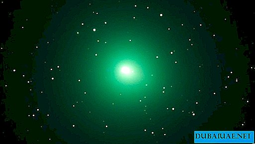 "크리스마스 혜성", 에미레이트 항공