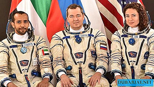 Il primo astronauta degli Emirati Arabi Uniti inizia ad allenarsi alla NASA
