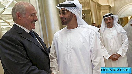 Korunní princ Abú Dhabí přijímá Alexandra Lukašenka