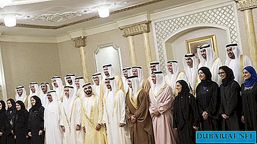 Gli Emirati Arabi Uniti introducono visti quinquennali per espatriati in pensione