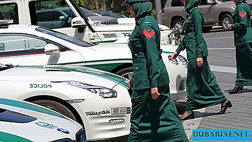 Policía de Dubai que recluta trabajadores independientes