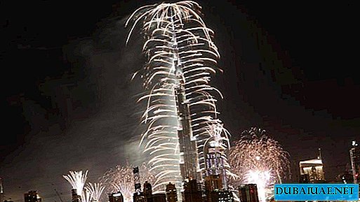 Cảnh sát Dubai kêu gọi du khách đón năm mới để túi ở nhà