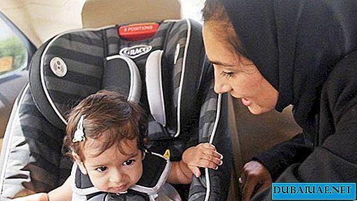 O Governo de Dubai fornecerá a todas as crianças nascidas em feriados com assentos de carro
