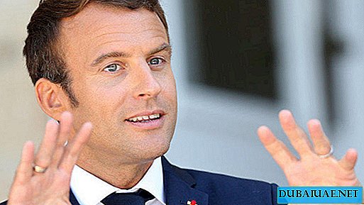 Francúzsky prezident sa zúčastňuje slávnostného otvorenia Louvru v Abú Zabí