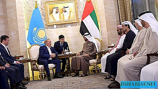 El presidente de Kazajstán se reunió con el príncipe heredero de Abu Dabi