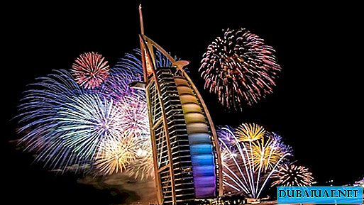 سيحصل عمال القطاع الخاص في الإمارات العربية المتحدة على عطلة نهاية الأسبوع هذا العام