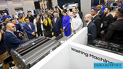 Samsung Store åpner futuristiske gadgets i Dubai