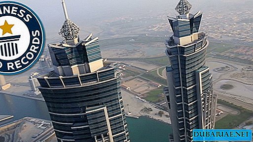 كم عدد سجلات غينيس العالمية المسجلة في دولة الإمارات العربية المتحدة؟