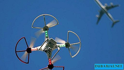 Turyści mogą latać dronami w Dubaju