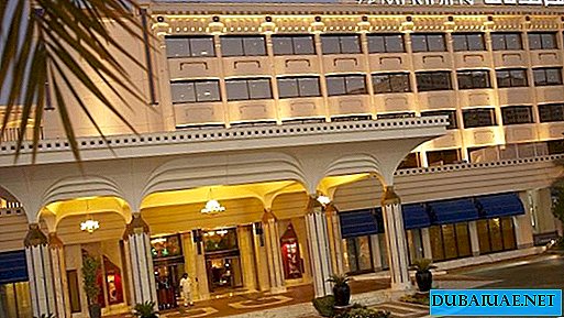 संयुक्त अरब अमीरात में, नवीनीकरण के बाद ऐतिहासिक होटल को पांच सितारे दिए गए थे