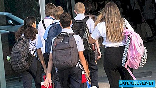 Yhdistyneissä arabiemiirikunnissa ilmoitti koulujen lomapäivät uudelle lukuvuodelle