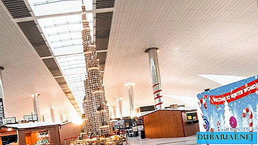 Em Dubai, assou um pão gigante na forma de Bourges Khalifa