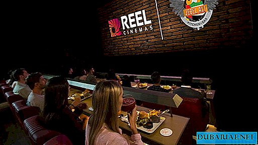 Sinema salonundaki ilk restoran Dubai'de açıldı.