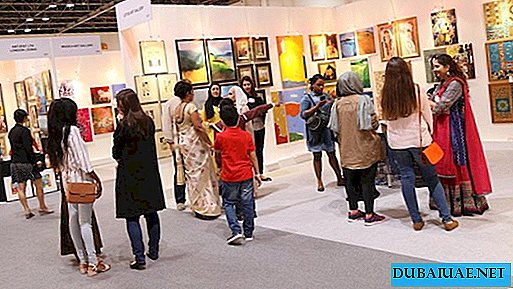 ドバイは有名な美術展を開催