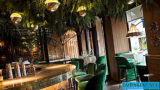 In Dubai eröffnet ein Restaurant-Regenwald