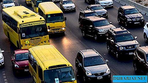 Les EAU envisagent d'interdire les camionnettes scolaires