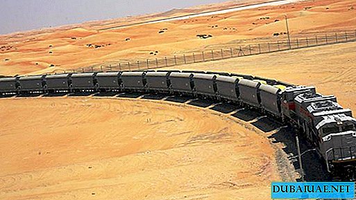 فكرت دولة الإمارات في توسيع شبكة السكك الحديدية