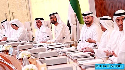 تمديد تأشيرة دولة الإمارات العربية المتحدة لمدة شهر