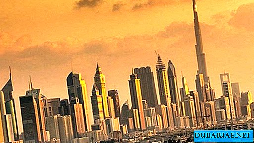 Residentes e convidados dos Emirados Árabes Unidos esperam uma noite "seca"