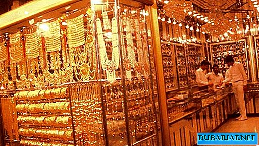 O famoso mercado de ouro de Dubai aguarda modernização